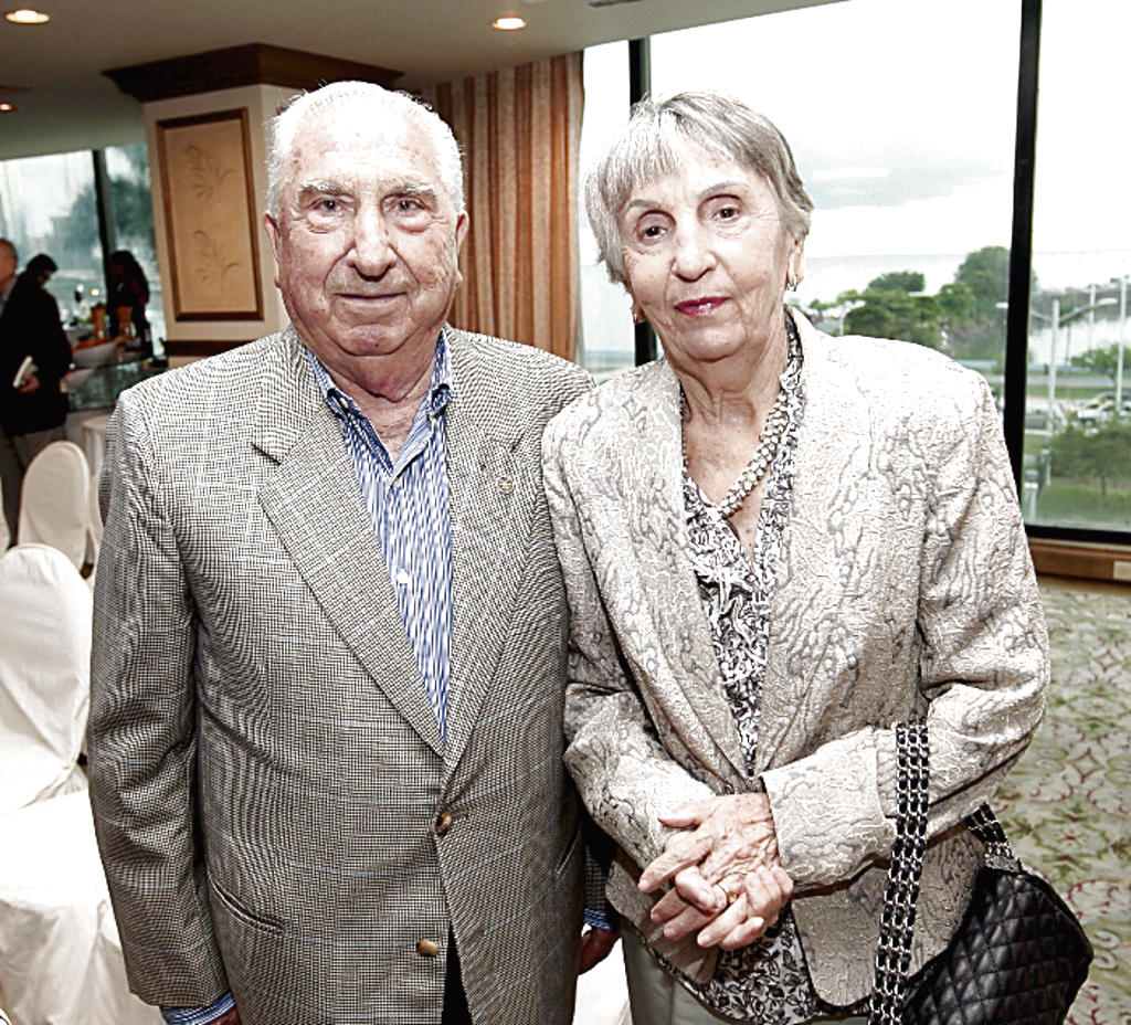 El empresario Lázaro Gago y su esposa Rosario Salinero de Gago. Foto/Archivo