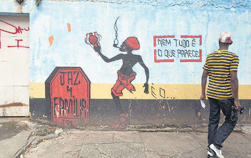 <p>Leyenda. Los graffitis, en el área turística, hablan de caótica situación.</p>
