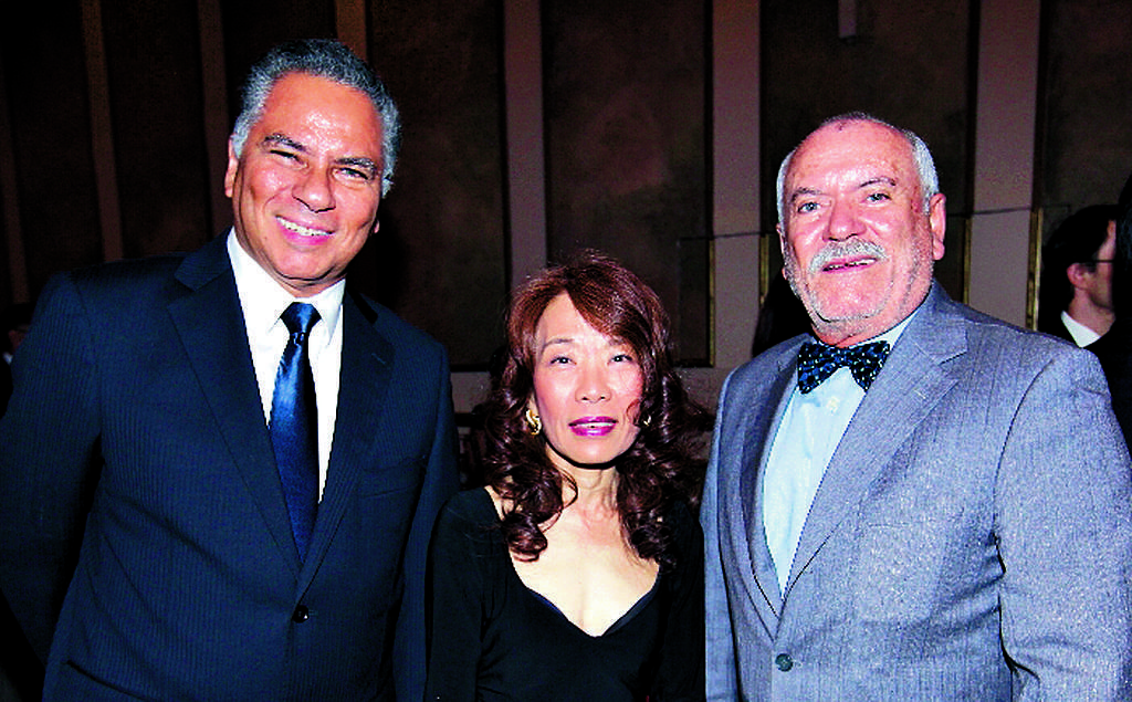 Federico Alvarado B., Marcela de Ng y Juan R. Quintero.()