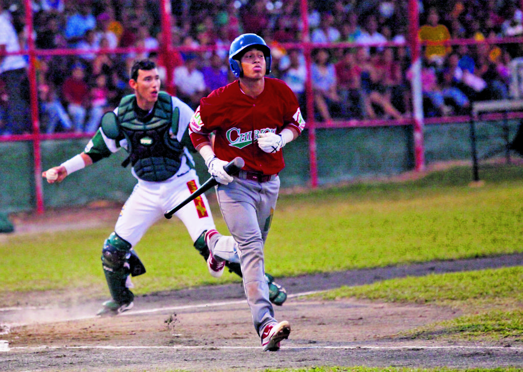 Equipo. Los chiricanos remontaron anoche a Oeste.()