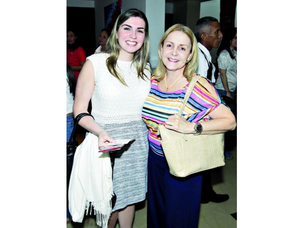 6. Monique Pich y Annie Noli.
