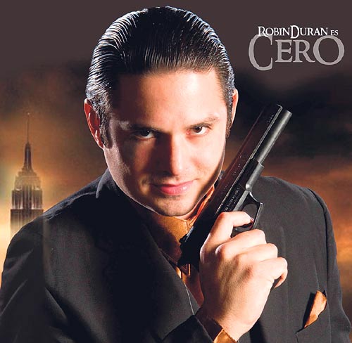<p>Cero es como la mascota de los mafiosos, pero sabe lo que hace. Es divertido.</p>