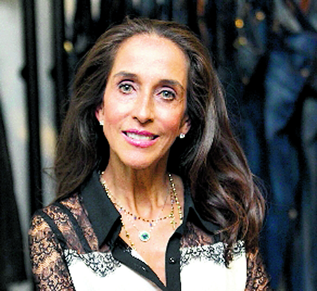 Durante tres años fue la directora de la Semana de la Moda en Bogotá. Entrevistó a Jean Paul Gaultier y Alexander McQueen.()