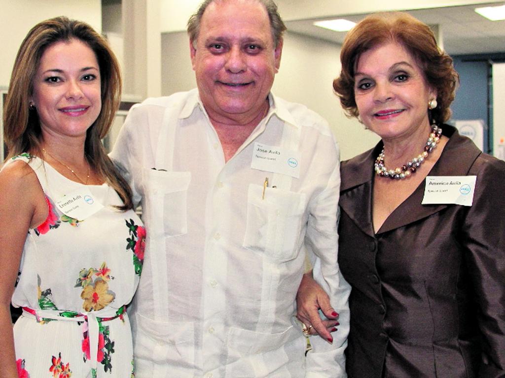 Linnette Ávila, José Agustín Ávila y América de Ávila.()