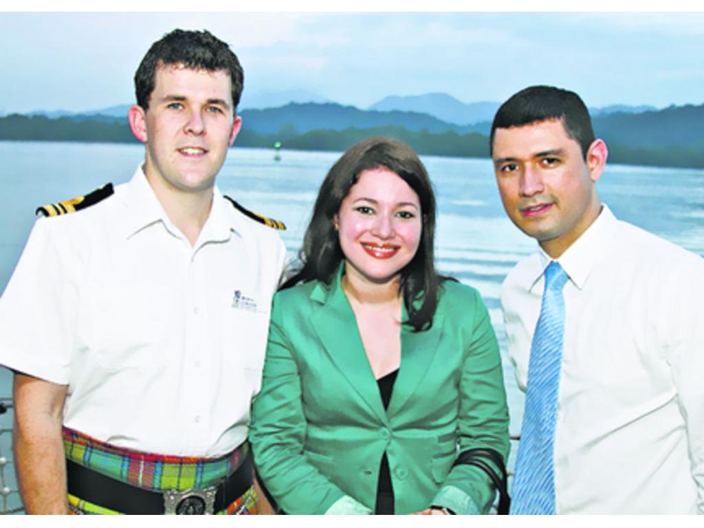 5. Gary McCormack, Carolina Díaz y Franklin Cedeño.