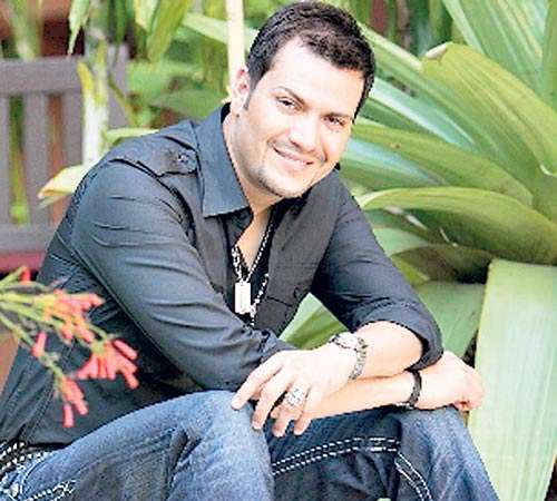 <p>Víctor Manuelle trabaja en una producción para mediados de 2012.</p>