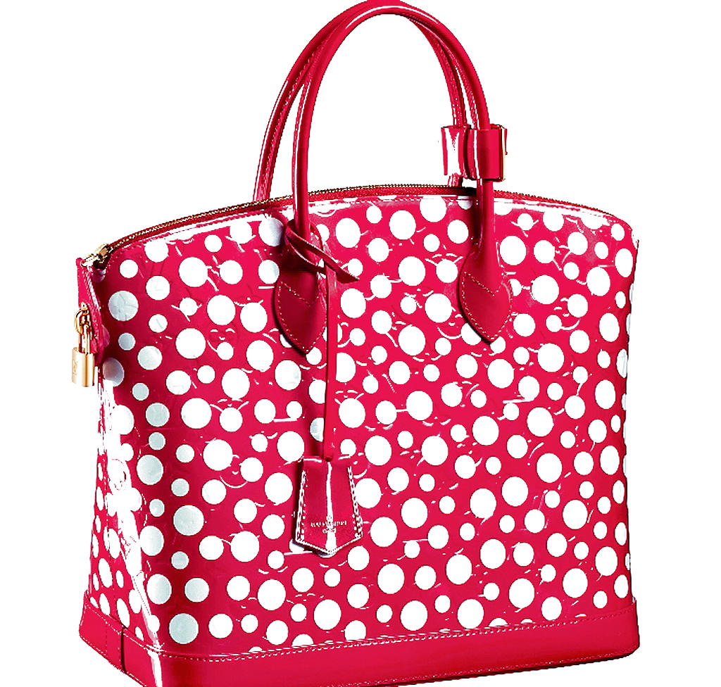 Bolso. Louis Vuitton en cereza fresa para días especiales.(Cortesía.)
