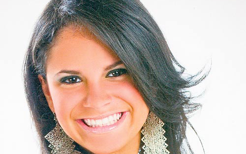 <p>Esta radiante y encantadora joven se prepara para debutar en sociedad el próximo 2 de julio en medio del Festival que anualmente organizan las Damas Guadalupanas. Sus orgullosos padres: Rubén Ricardo Álvarez Clement y la señora Janina María Sánchez Die