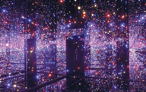 <p>Infinity Mirror Room. Creado para esta exposición.</p>