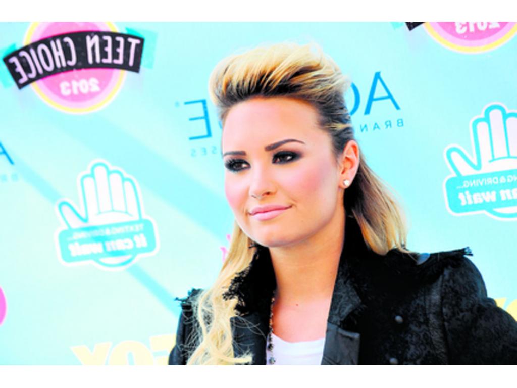 Miley Cyrus se llevó premio a mejor canción de verano.