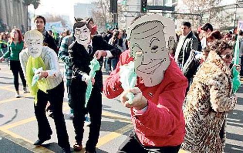 <p> Burla a las autoridades.</p>