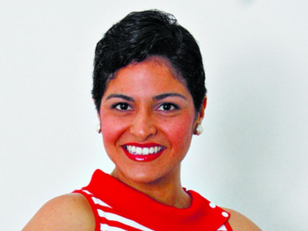 Ha triunfado en Panamá y New York. En Panamá debutó en Los enredos del alcalde. Estudió becada por la Academia AMDA New York y allá debutó en el Times Square, en Colored girls. Sueña con ganarse un Tony y/o un Óscar. Actuó en la USA Premier de El Zo
