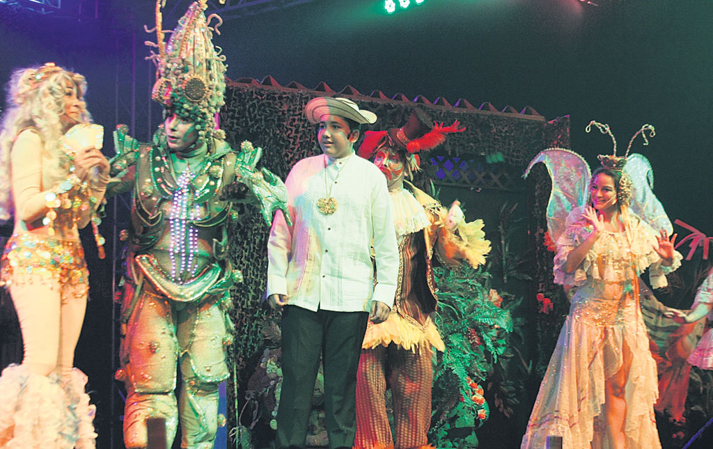<p>Brillo. Félix Stanziola (Premio Escena Actor Revelación del Año), José Carranza y Neysa Ferguson, entre otros.</p>