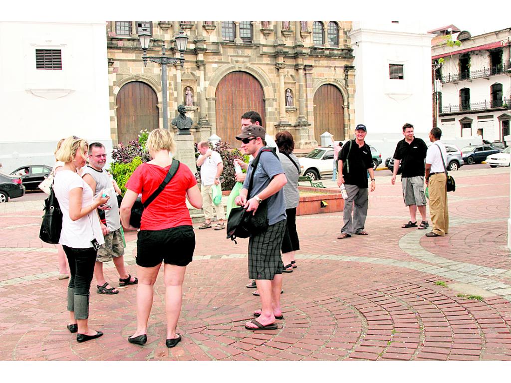 Estimaciones. Ingresarán 2 millones de turistas.(archivo )