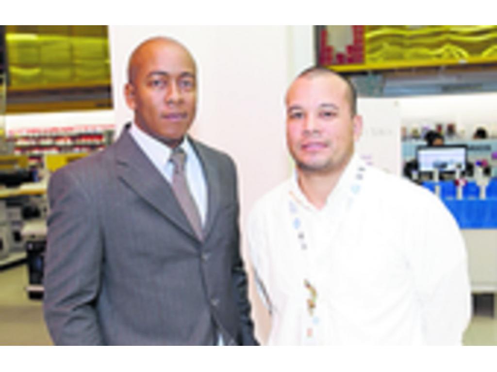 5. Ronald Caldero, Jonathan Rodríguez y Jean Carlos Castillo.