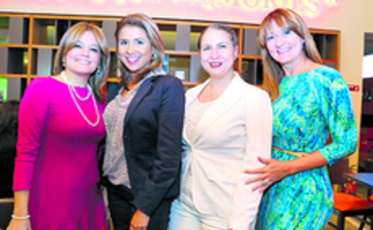 5. Yenize Toruño, Michelle Lezcano, Joannie Sáenz y Leticia Villarreal.