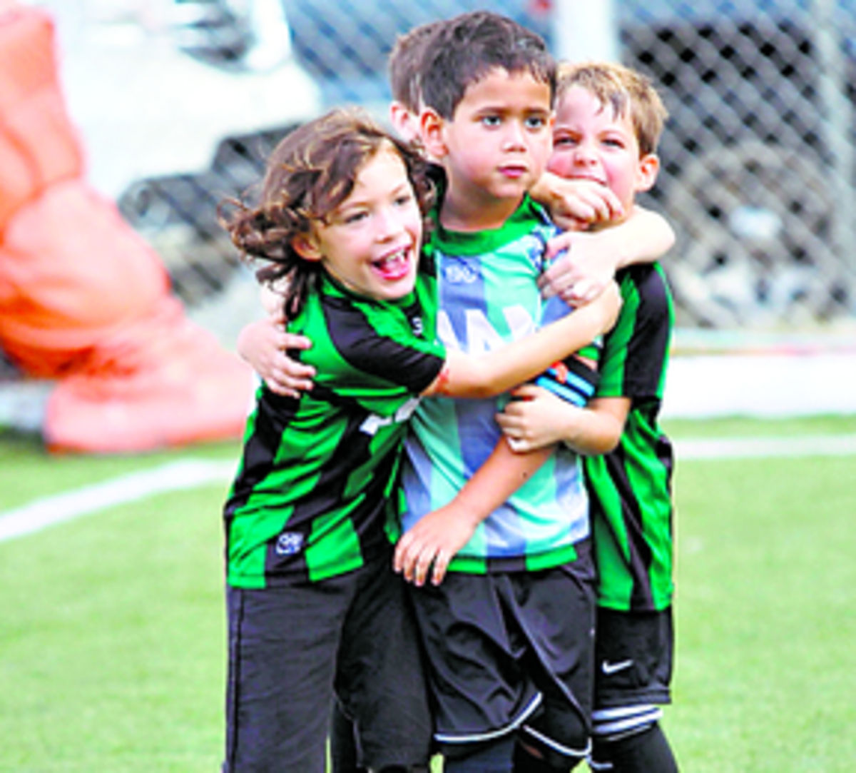 Al momento de celebrar un gol.(Anayansi Gamez)