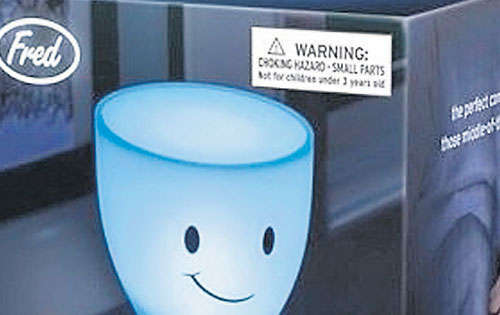 <p>¿Te asusta la oscuridad? Glo Boy es una pequeña lamparita con forma de fantasmilla que duerme de día y se enciende de noche. Se recarga en las horas de luz, ya que absorbe energía solar y no requiere ningún tipo de batería externa. ¡Dile adiós a las n