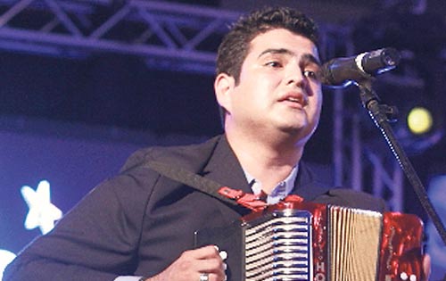 <p>Jonathan Chávez</p>