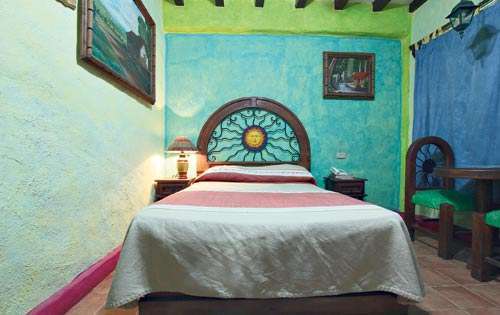 <p>Tradicional. Detalle de las habitaciones sencillas de La Hacienda.</p>