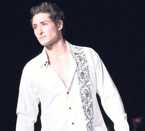 <p>Federico Visuetti participó con una pasarela mixta. </p>