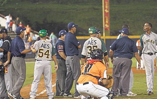 <p>Suspensión. Un altercado que lo alejaría del terreno.</p>