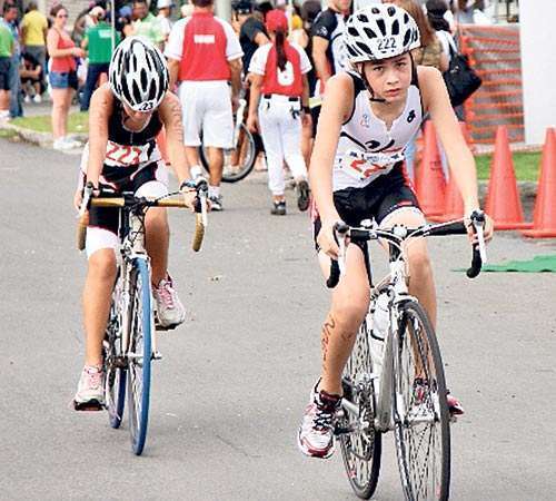 <p>Ciclismo. El ciclo en bicicleta fue agotador.</p>