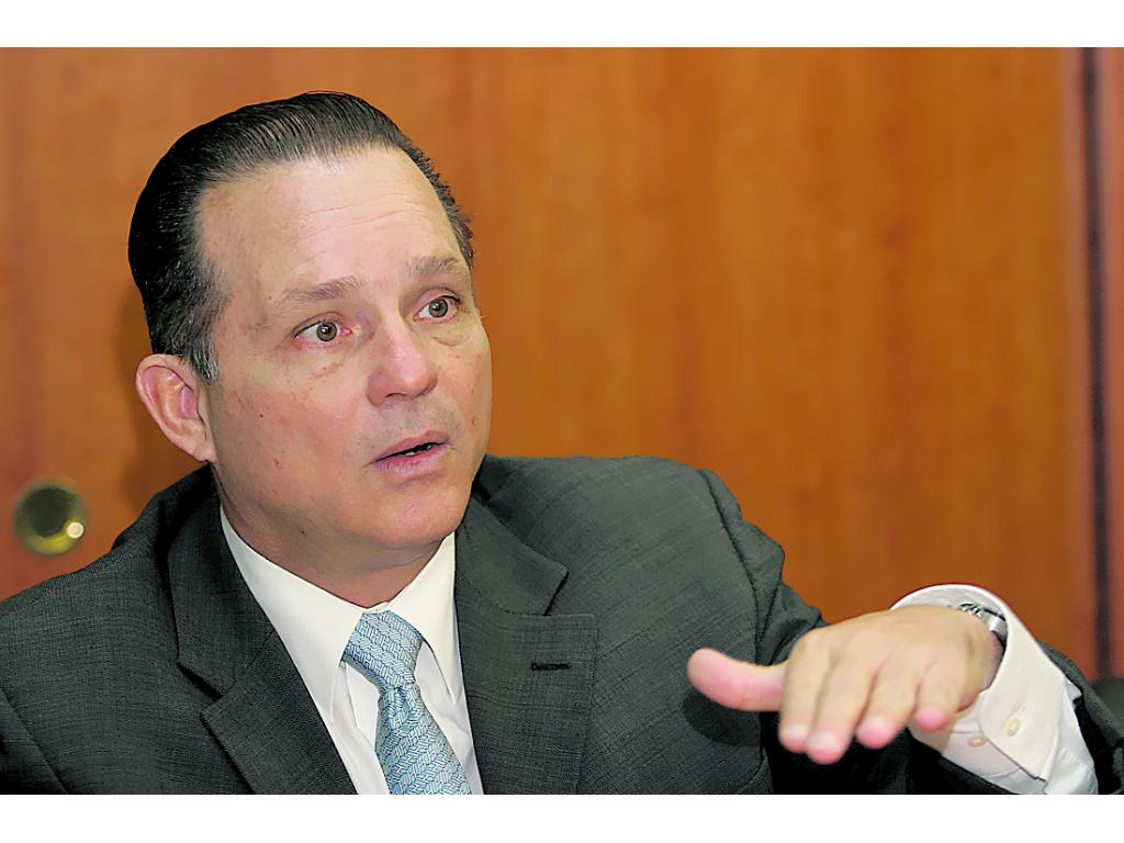 Canal. Alberto Alemán Zubieta fue el orador invitado.(archivo)
