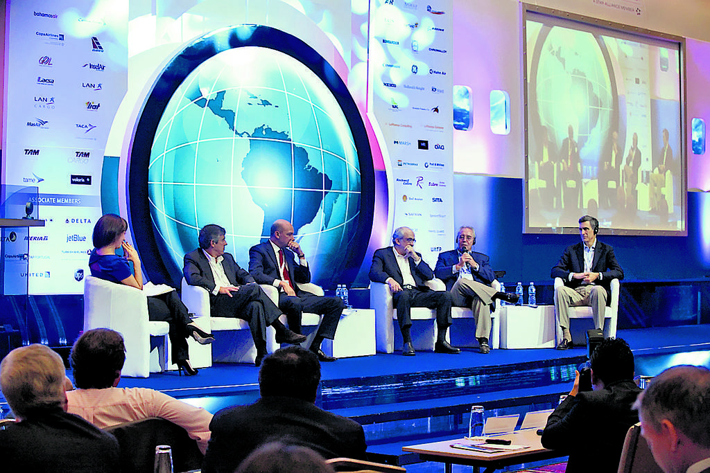 Foro. Presidentes de aerolíneas latinoamericanas estuvieron en Panamá para el foro anual.(Alcides Rodríguez)