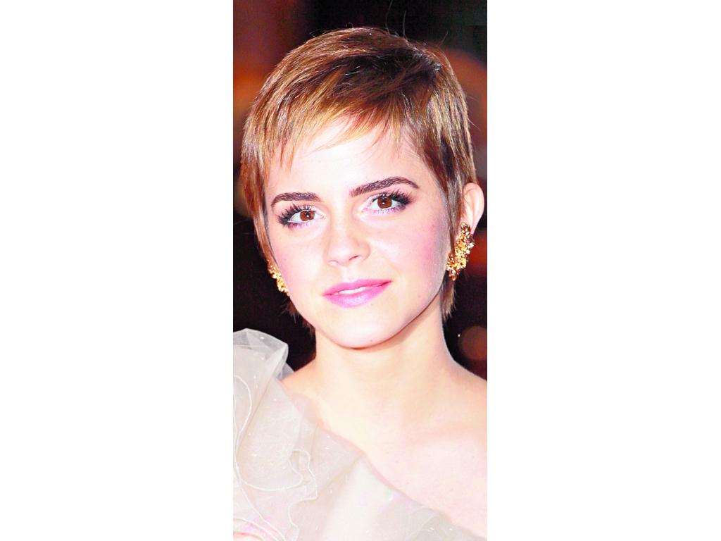 Emma Watson luce el estilo también llamado hada; versión moderna del garçon (chico, en francés) de los años 50. El corte consiste en llevar el cabello muy corto y pegado, y peinado de lado.