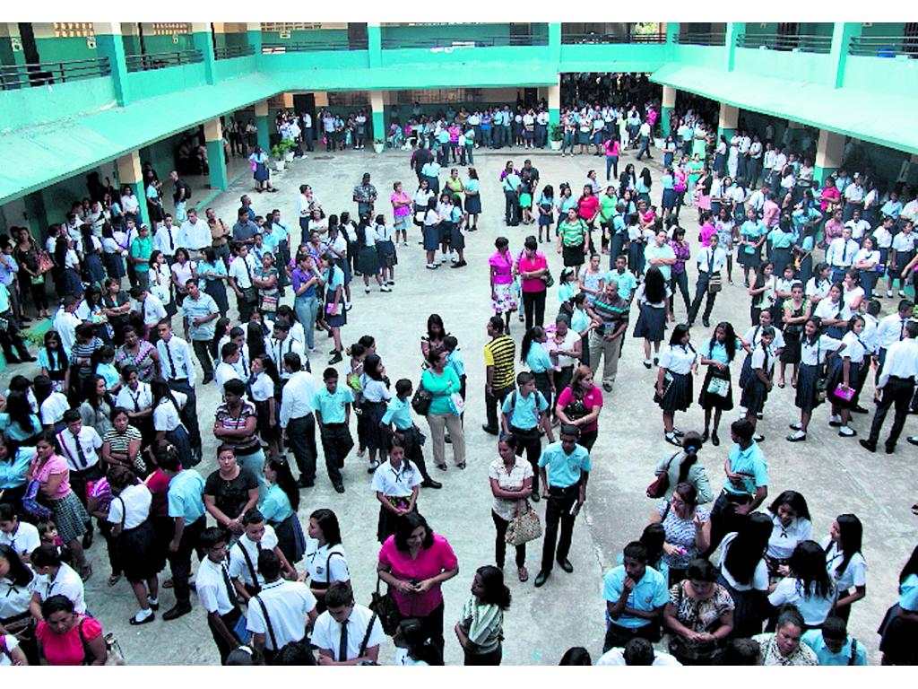 En la escuela Francisco Beckman se remodelará con $2.9 millones.(Víctor Arosemena.)