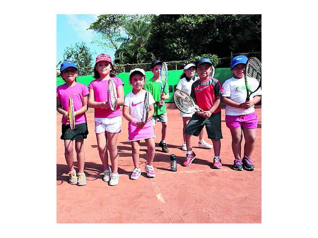 La categoría de mini tenis, de 4 a 8 años. (Anayansi Gamez)