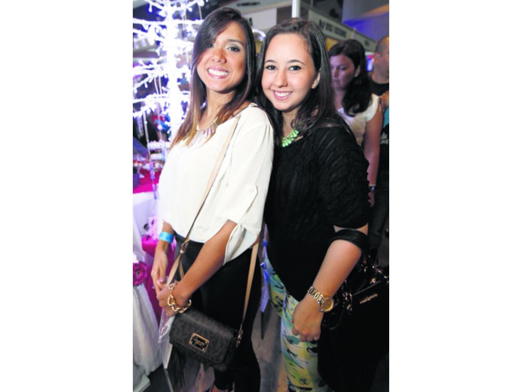 8. Ana Belén de La Mano y Lourdes Endara.