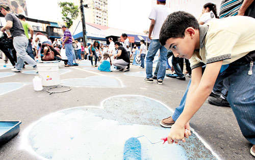 <p>Recordación. Se volvieron a pintar los corazones azules.</p>