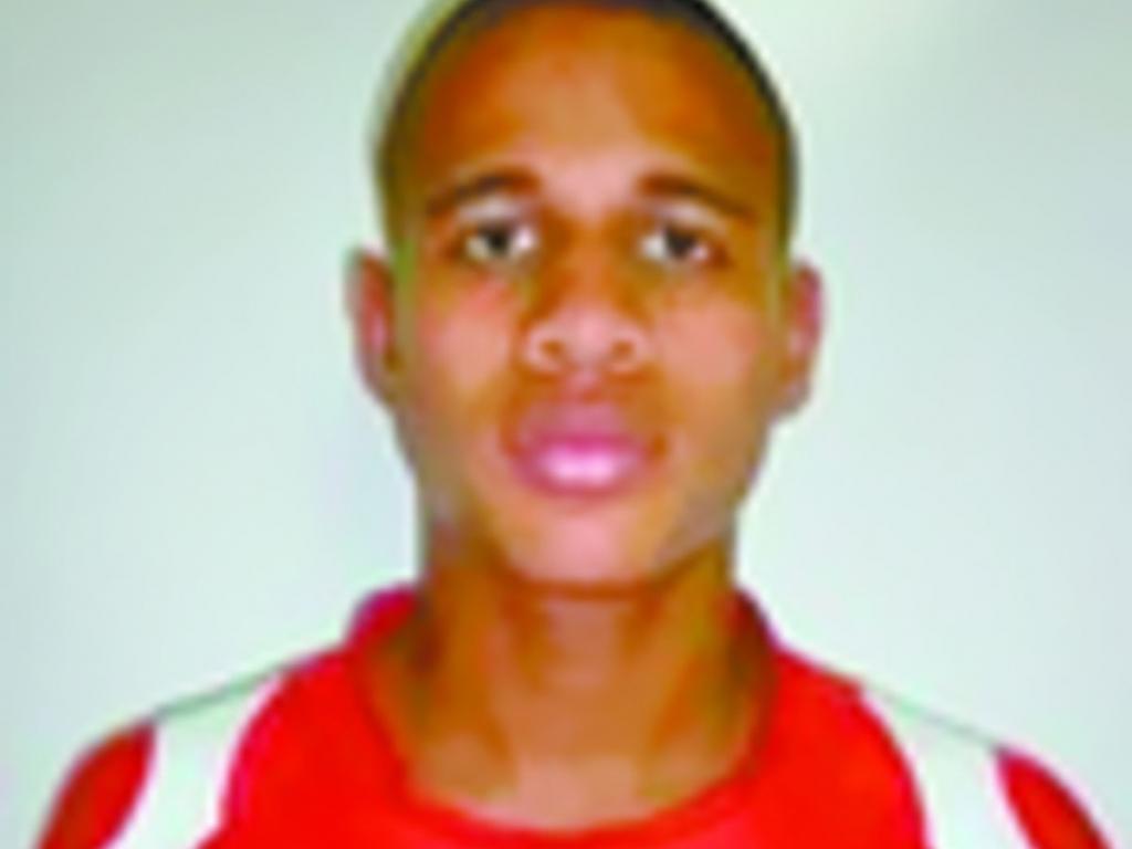 Su último partido ante Estados Unidos en la eliminatoria mundialista fue pésimo, sin embargo, ayer fue diferente. Defendió bien su parcela, en compañía de Alberto Quintero. Solo le faltó colaborar en ataque.