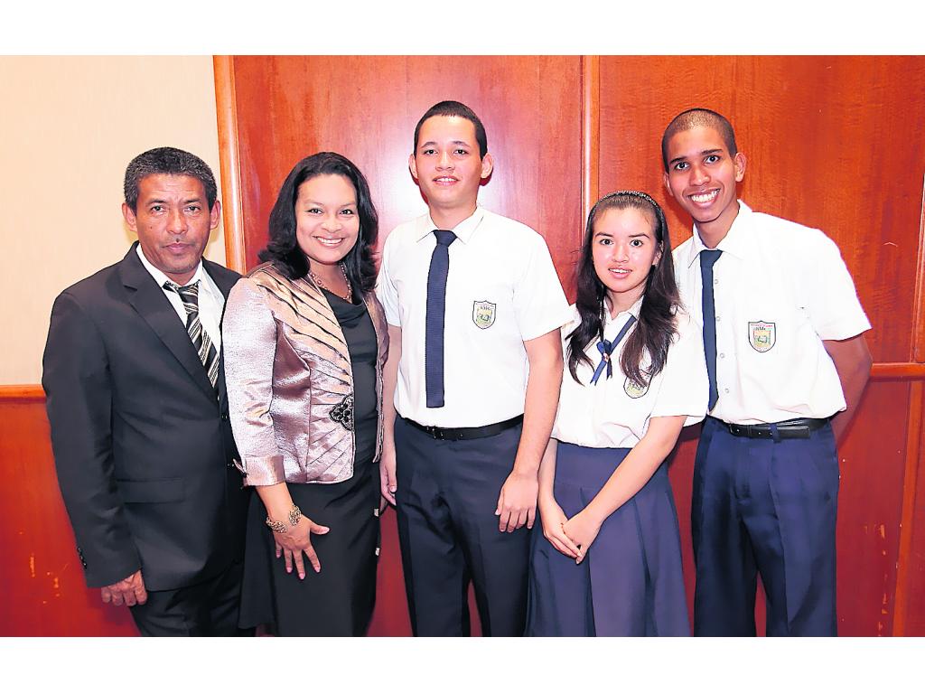 Gilberto Aguilar, Ana Jiménez, Sandy González, Arlenis Charto y Ricardo Navas.()