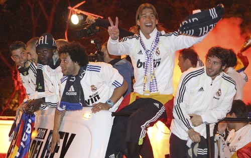 Celebración en la Plaza de la Cibeles. Foto/EFE