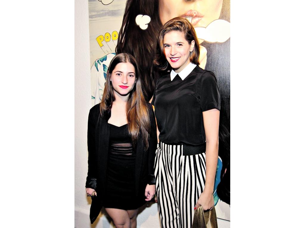 11. Stephanie Ross y Paola Medina. ()