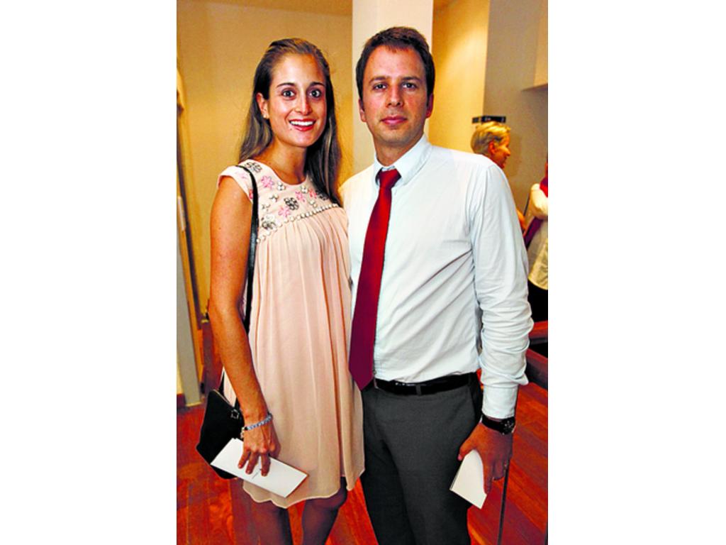 8. Paloma Peró y Javier Castellano.