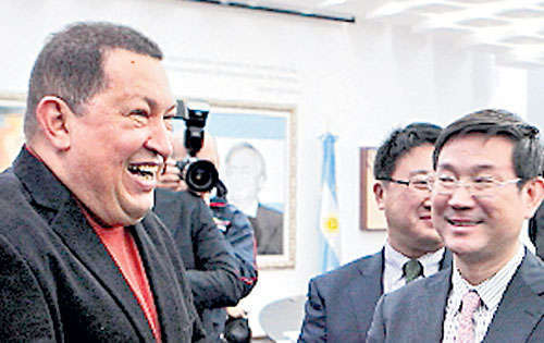 <p>Realizó una reunión con empresarios.</p>