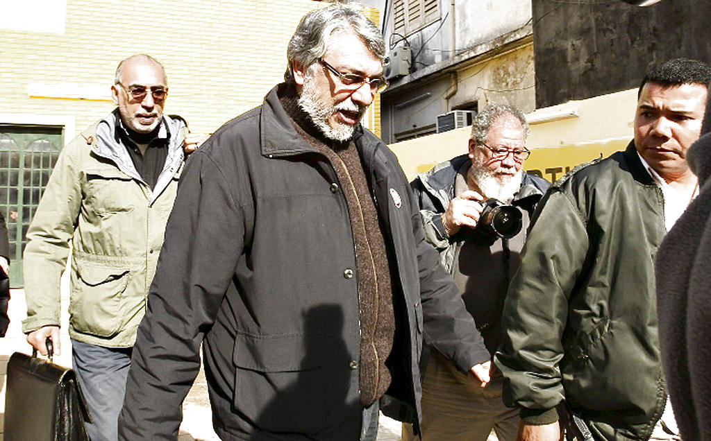 Trabajo. Fernando Lugo mantiene un gobierno paralelo en el país y fiscaliza a Federico Franco.(EFE)