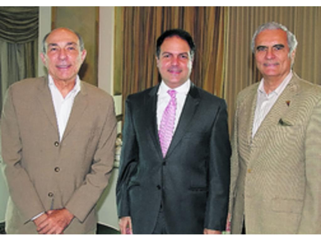 3. Julio Ros Anguizola, Moisés Cohen y Roberto Alfaro.