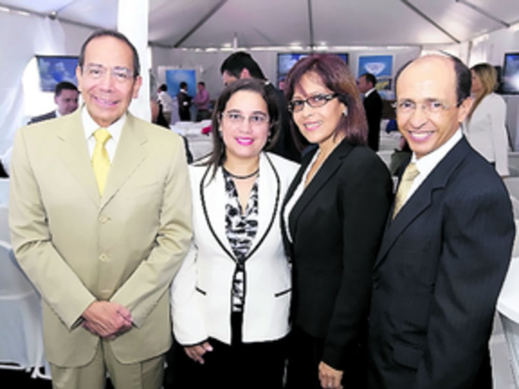 4. Ernesto Silva, María Cumana y Manuel Tanco.