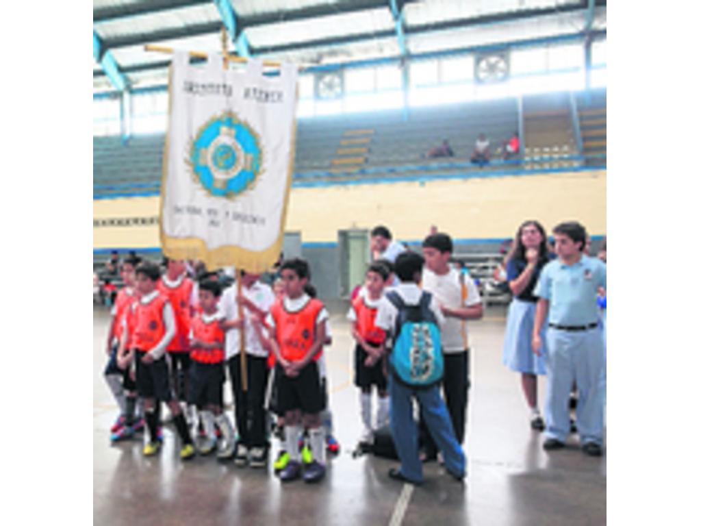 Los chicos recibieron su Agenda Escolar de Panamá América.(Alberto Ortega)