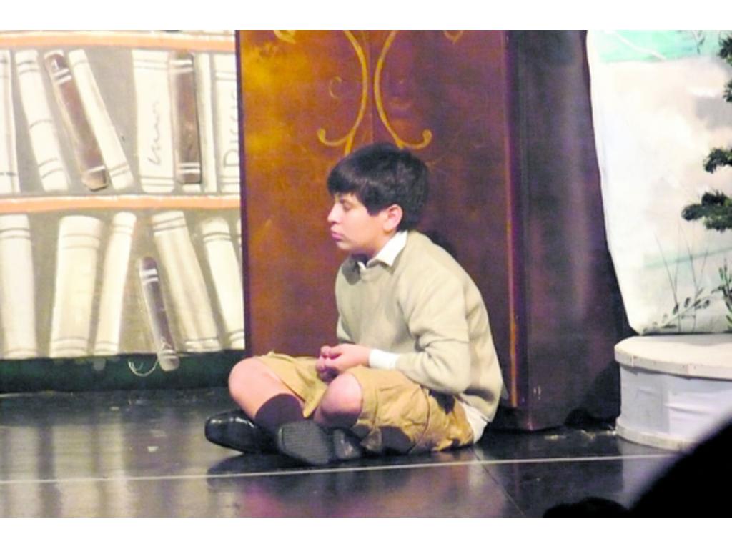 El teatro, año tras año, se inyecta con sangre nueva. Tal es el caso de Jorge Isaac Iglesias, quien empezó a actuar siendo niño y ahora es un adolescente. Ya ganó un Premio Escena, como actor revelación del año.