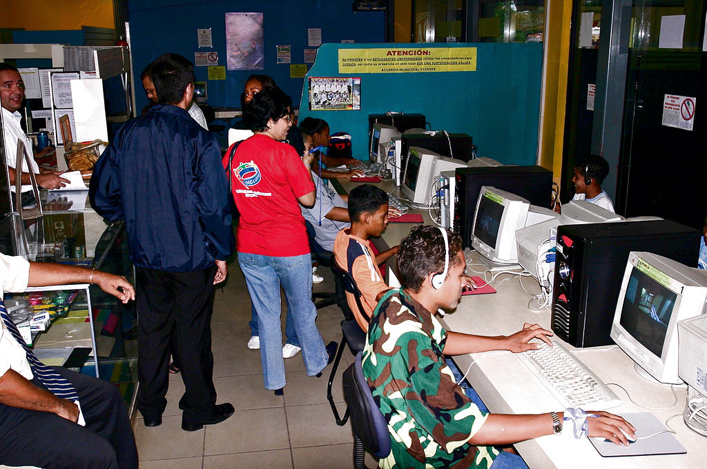 Operativo. Se supervisaba el acceso a las páginas. ()