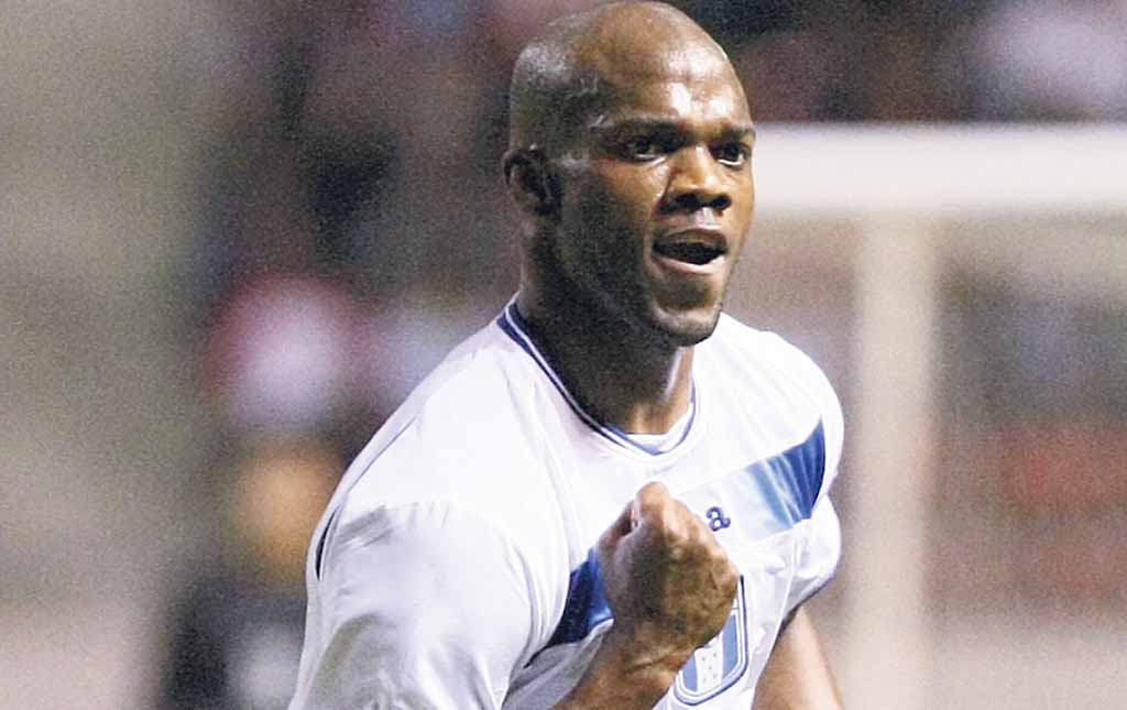 <p>Goleador. David Suazo anotó el gol del equipo hondureño ante Costa Rica.</p>