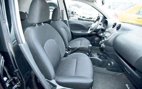 <p>Facilidades. Incorpora sistema de audio am/fm/cd/mp3, con entrada auxiliar para iPod.</p>