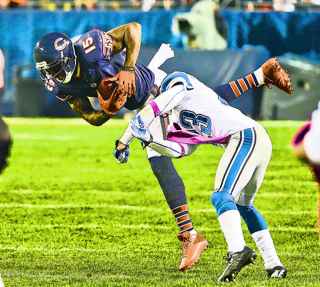 Receptor. Brandon Marshall anotó un touchdown.(EFE)