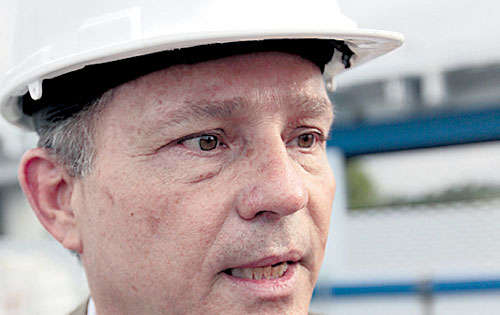 <p>lo que nos ha pedido es que pongamos a operar la planta y capacitar al personal. el problema no es la turbiedad, sino de operación, por un error de paralizar la planta.</p>